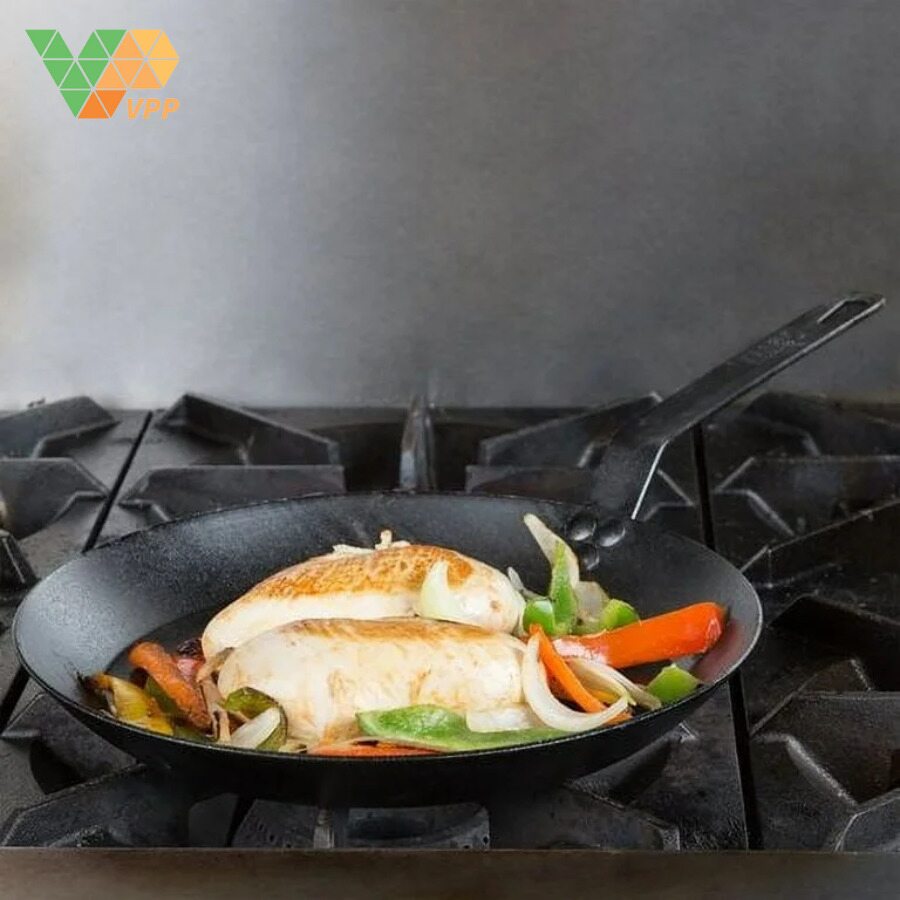 Lưu ý vệ sinh và sử dụng chảo thép carbon Lodge