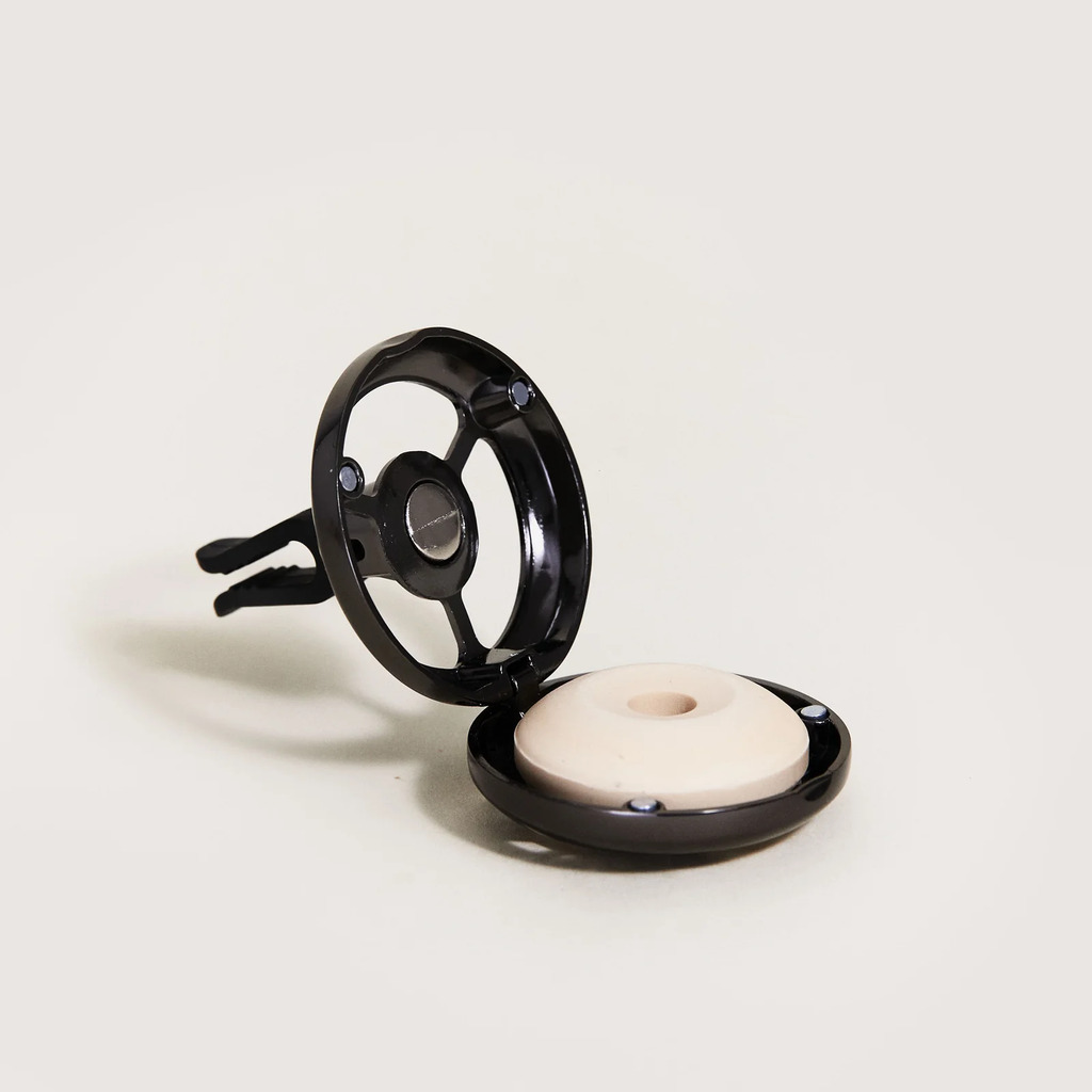 Maison Berger - Bộ kẹp tinh dầu xe hơi Lolita Lempicka Black - 2 món