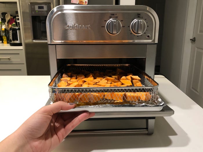 Biến mọi món ăn trở lên giòn tan mà không cần dầu với Cuisinart Compact AirFryer AFR-25