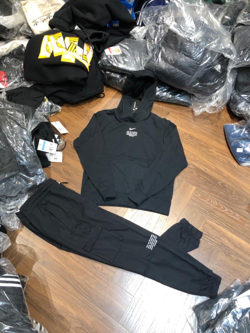 Set Quần Áo Nike Sportswear Swoosh Pullover Long Sleeves Hoodie Black [ DJ6948-100/DN4845-010 ]