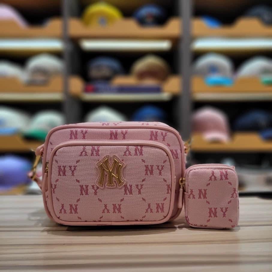 Túi MLB Monogram JQD New York Yankees Pink [ 7ACRMDA4 50PKL ]