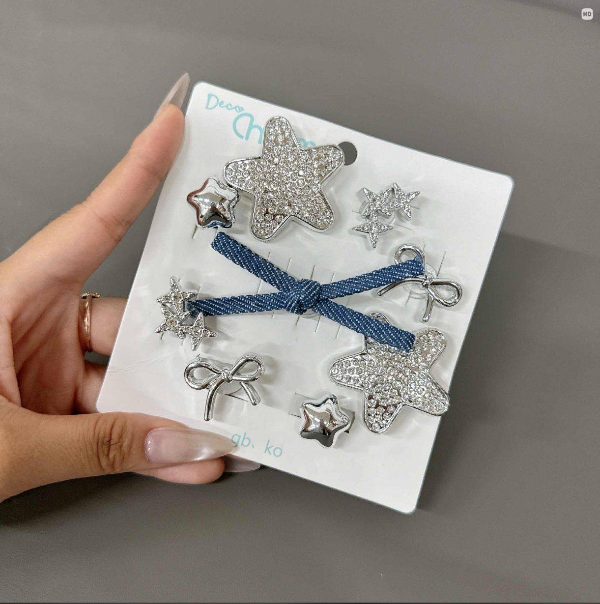 Combo 10 chiếc Jibbitz Crocs, Sticker Gắn Dép, Charm Bearbrick