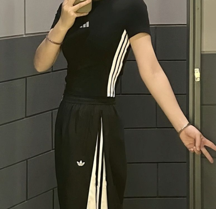 Áo Adidas Women Short Sleeve Casual Sports Black [ JY8570 ]