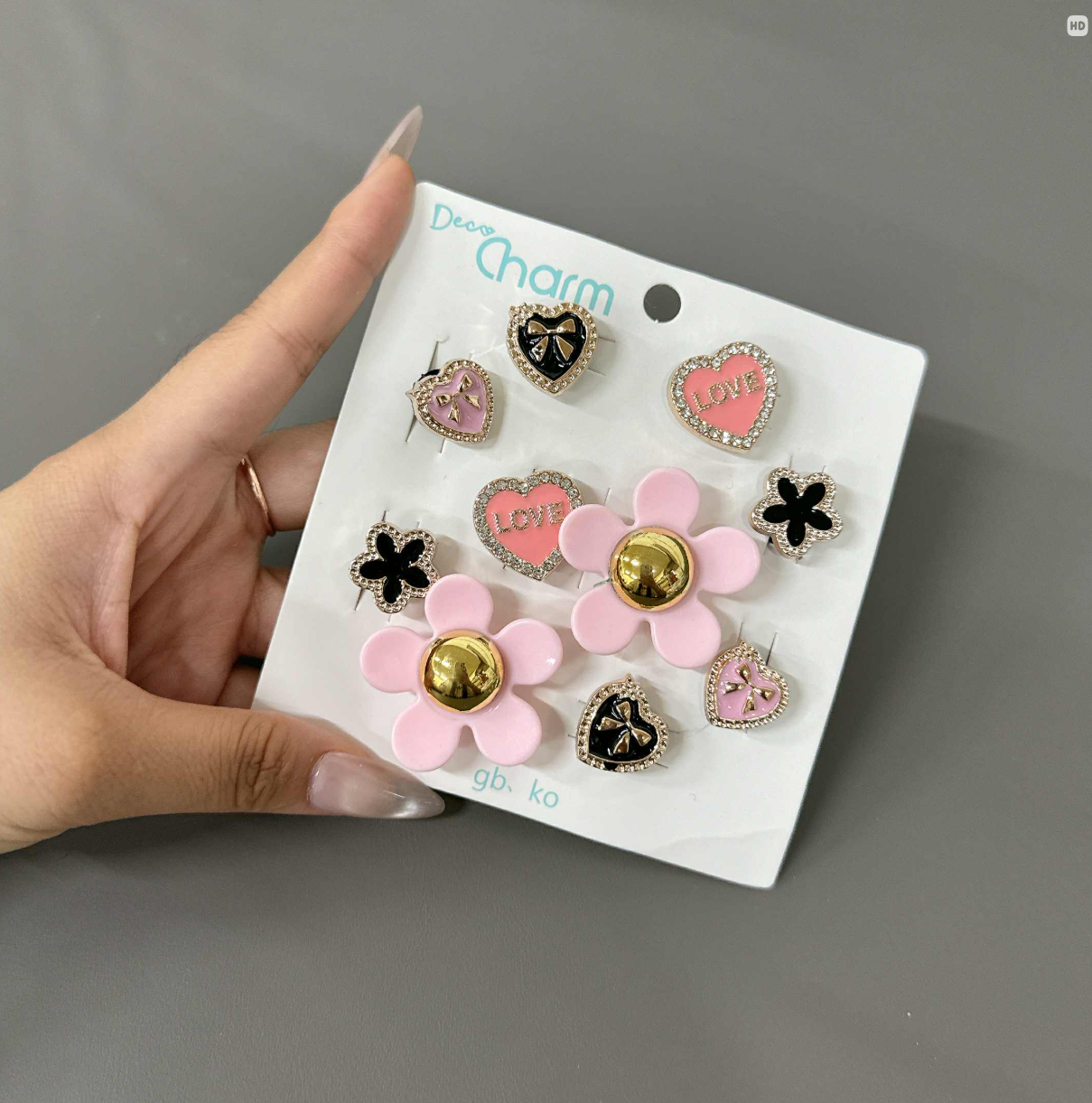 Combo 10 chiếc Jibbitz Crocs, Sticker Gắn Dép, Charm Bearbrick