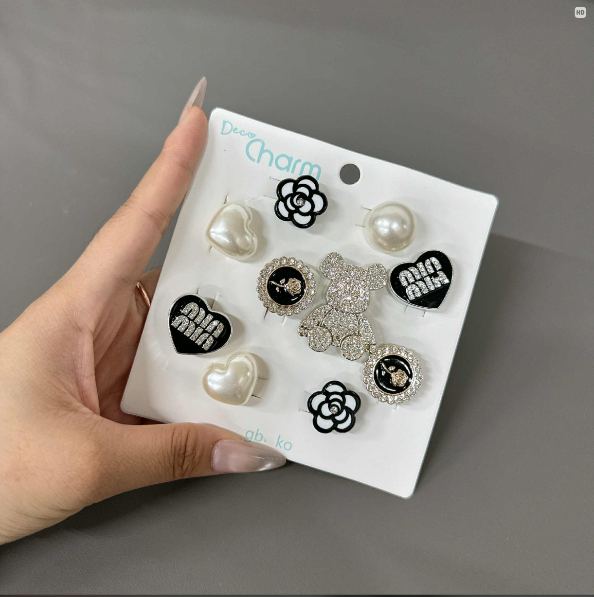 Combo 10 chiếc Jibbitz Crocs, Sticker Gắn Dép, Charm Bearbrick