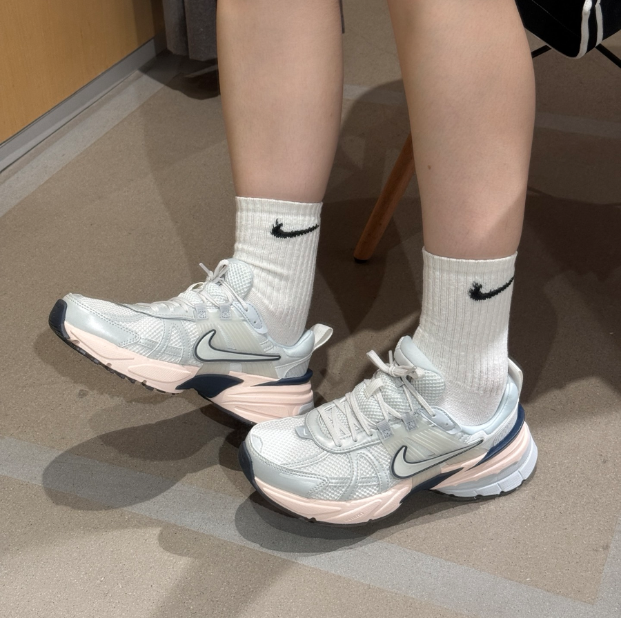 Giày Nike V2K Run Guava Ice [ FD0736-004 ]