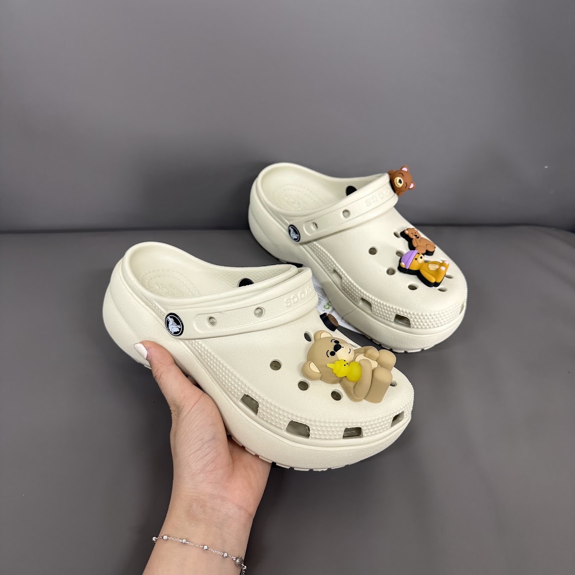 Sục Crocs Platform Classic Bone [ 206750-2Y2 ]