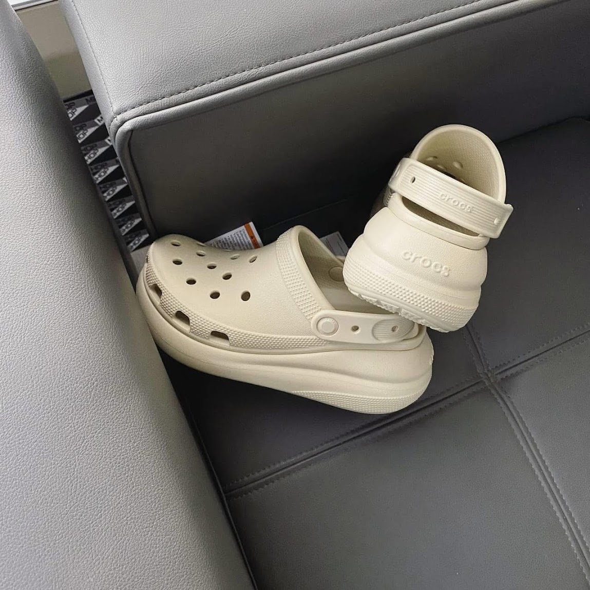 Giày Clog Unisex Crocs Crush Classic Bone [ 207521-2Y2 ]