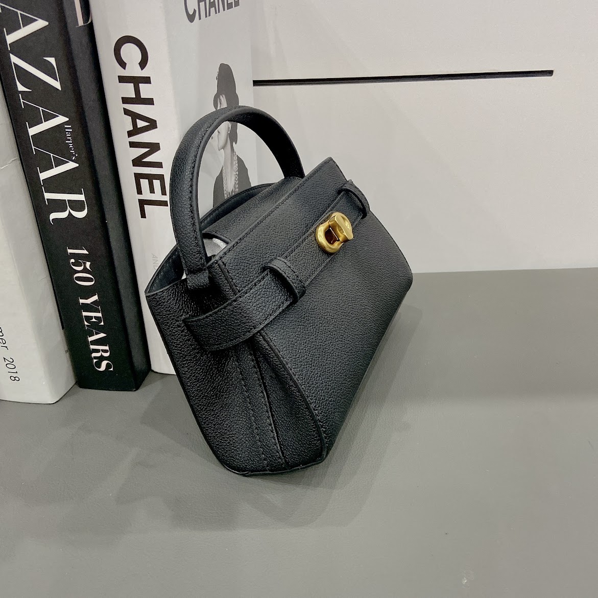 Túi Charles & Keith Aubrielle Metallic-Buckle Top Handle Bag - Black [ CK2-50270880 ]