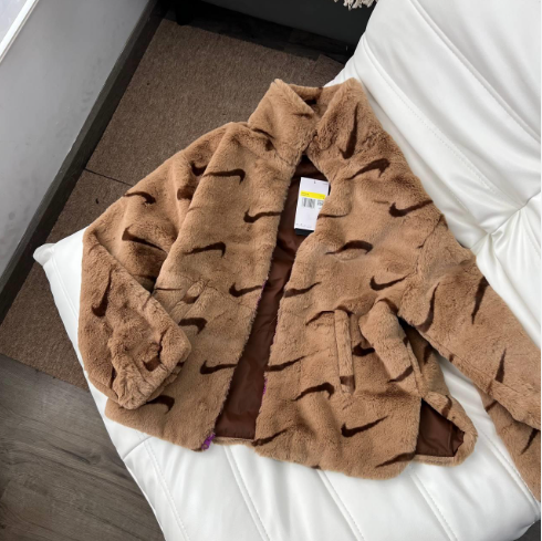 Áo Nike Gray Lifting Hair Warm Small Cloak [ DQ6843 258 ]