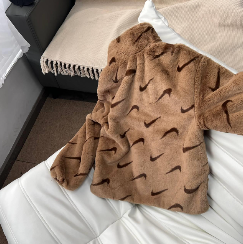 Áo Nike Gray Lifting Hair Warm Small Cloak [ DQ6843 258 ]