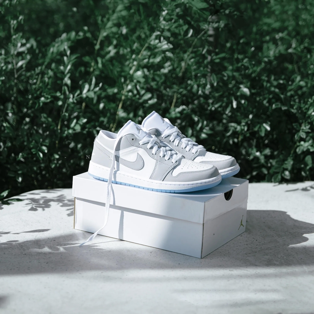 Giày Nike Wmns Air Jordan 1 Low White Wolf Grey [ DC0774 105 ]