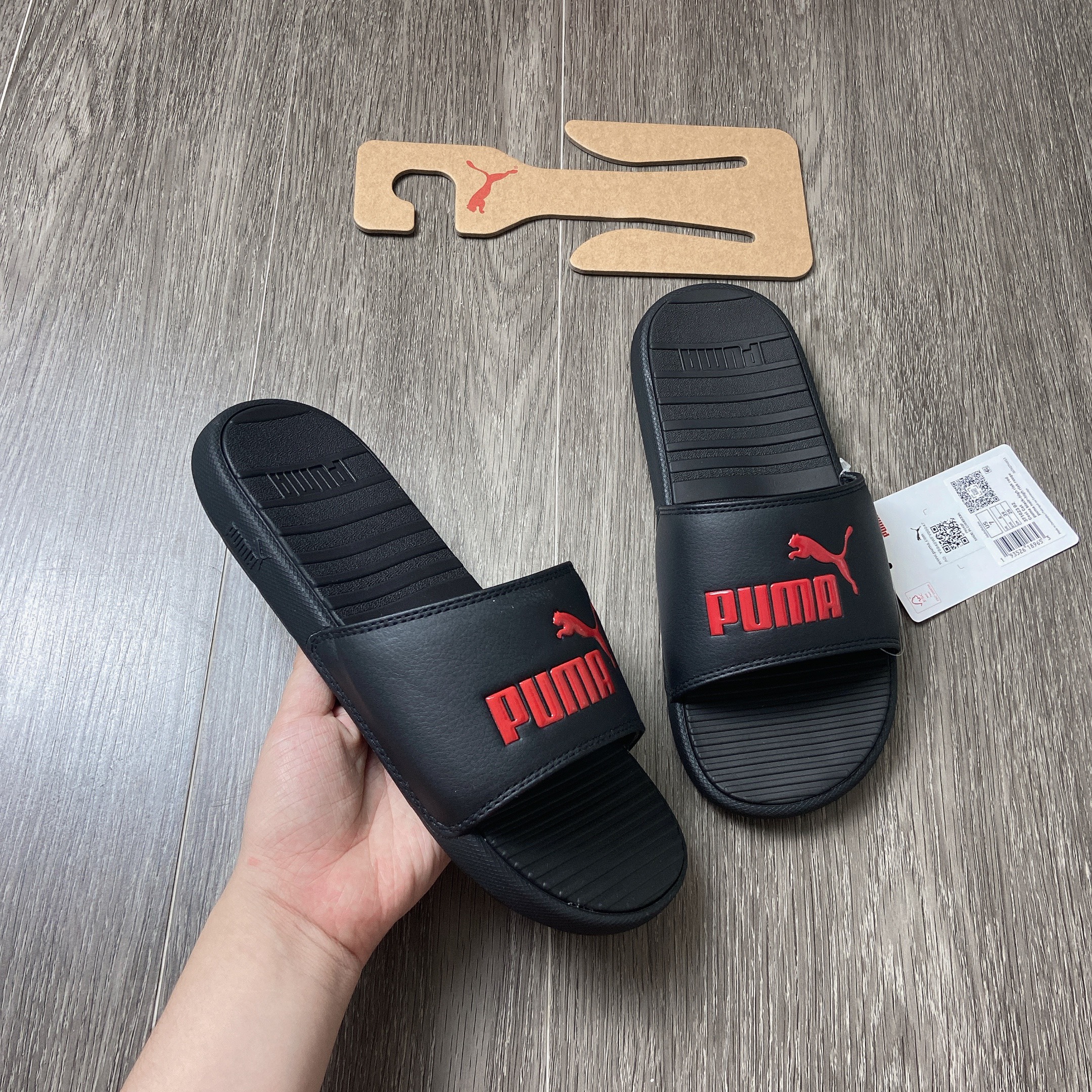 Dép Puma Slides Black Red Logo 371023-02