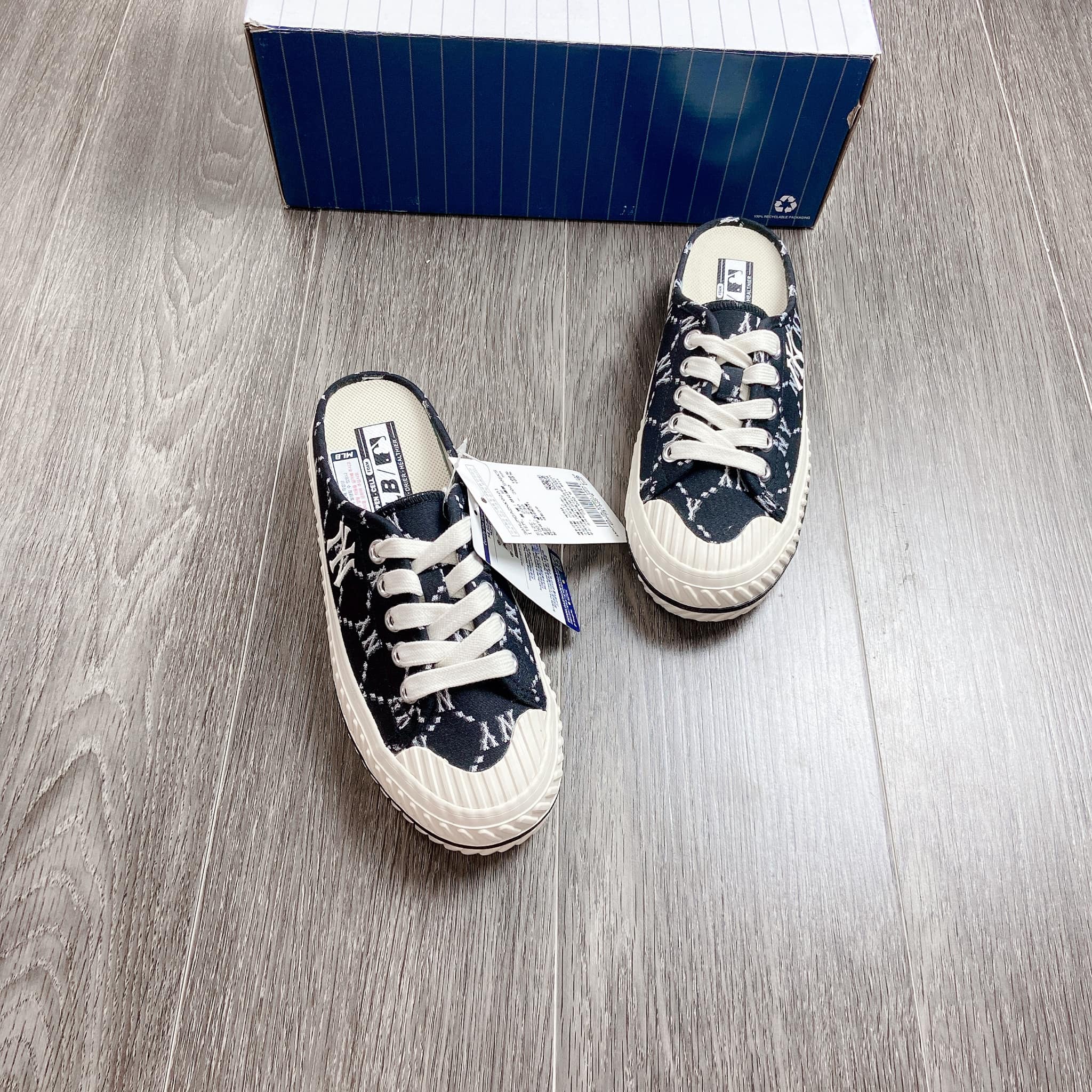 Giày MLB Mule Dia Monogram NY Màu Đen [ 3AMUMDA2N 50BKS ]