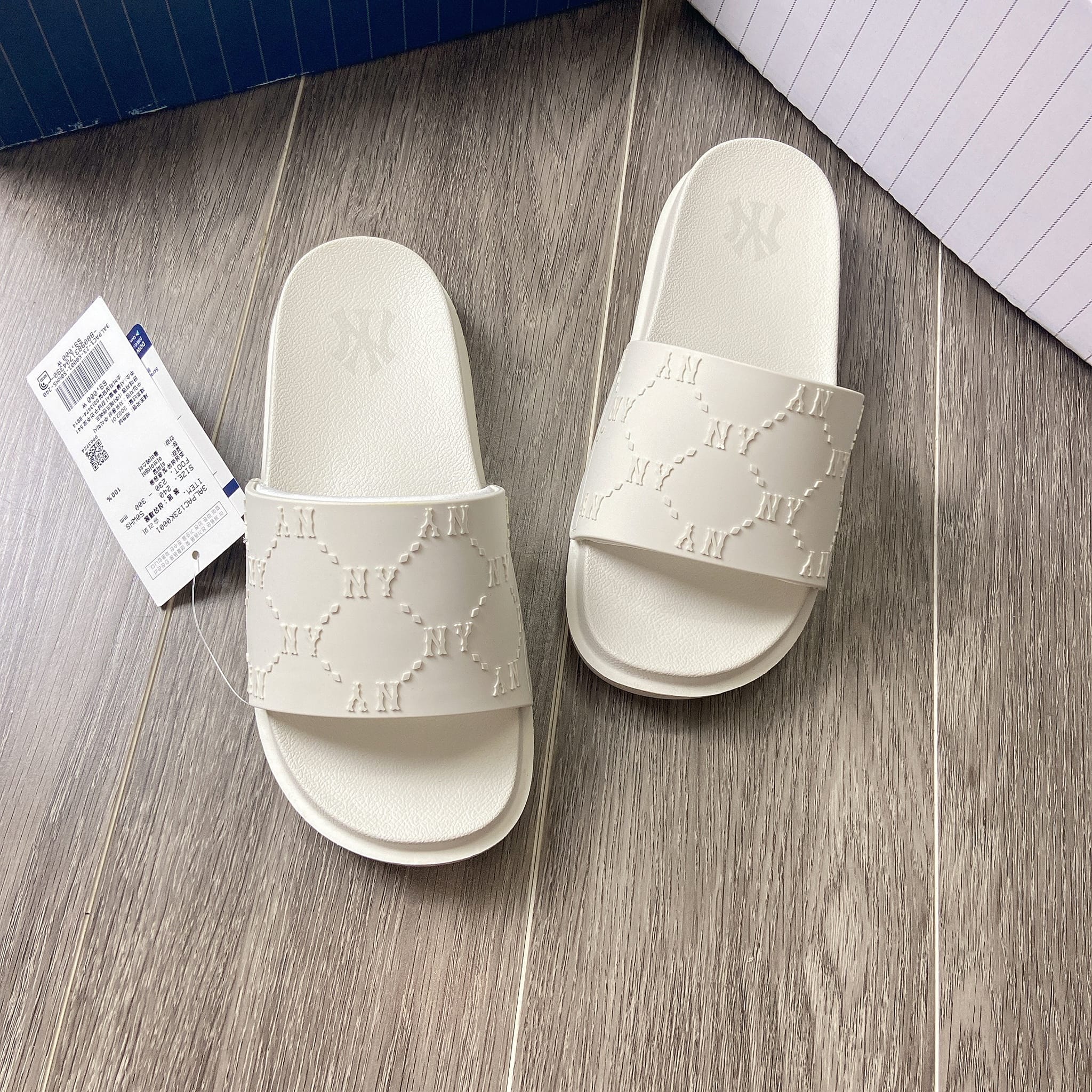 Dép MLB CHUNKY NY White [ 3ALPAC123 50WHS ]