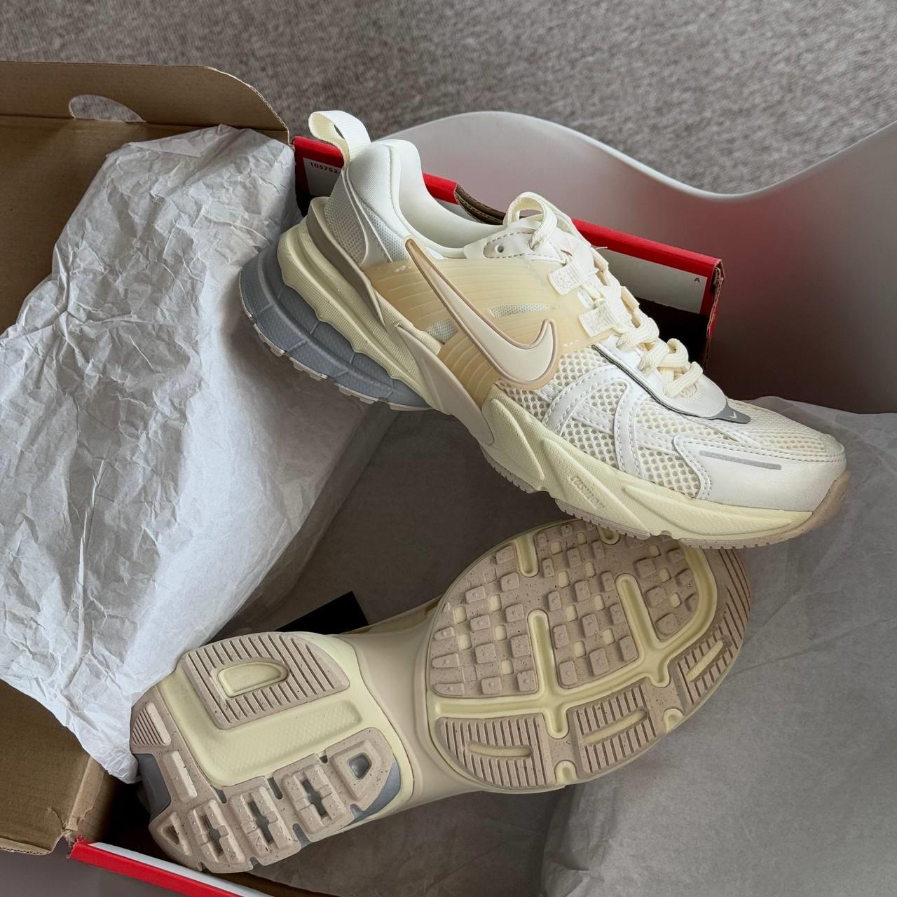 Giày Nike V2K Run Pale Ivory [ HQ1512 110 ]