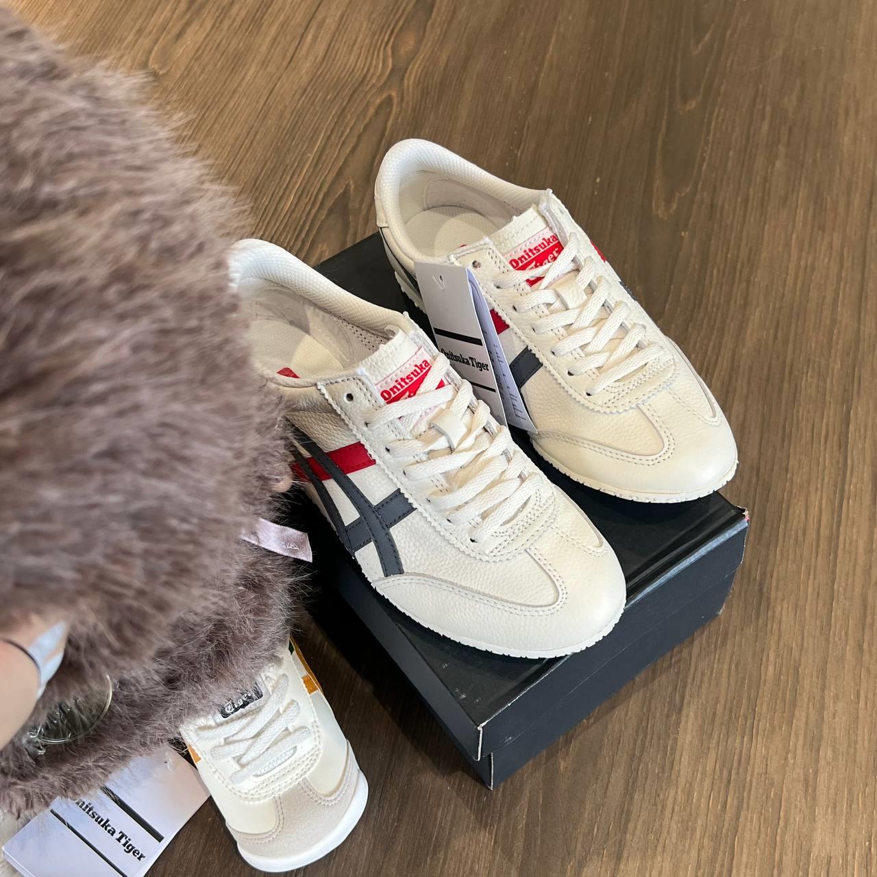 Giày Onitsuka Tiger Machu Racer Cream Black Red [ 1183B770-100 ]