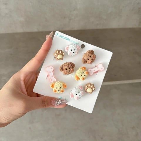 Combo 10 chiếc Jibbitz Crocs, Sticker Gắn Dép, Charm Bearbrick