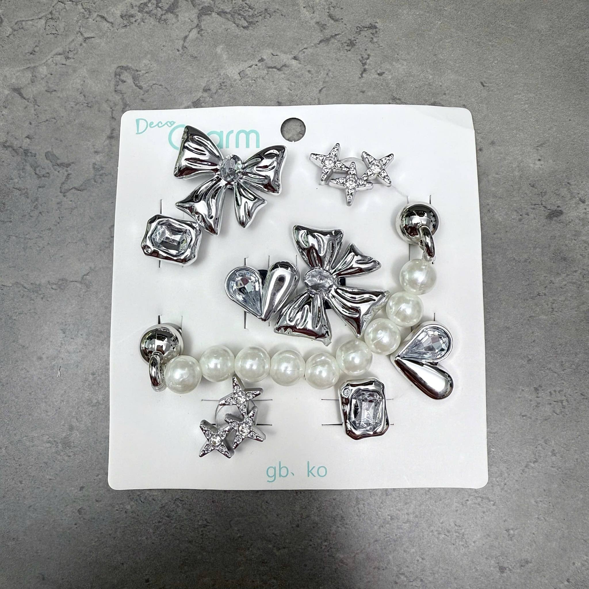 Combo 10 chiếc Jibbitz Crocs, Sticker Gắn Dép, Charm Bearbrick