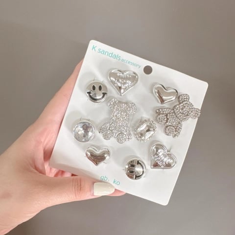 Combo 10 chiếc Jibbitz Crocs, Sticker Gắn Dép, Charm Bearbrick