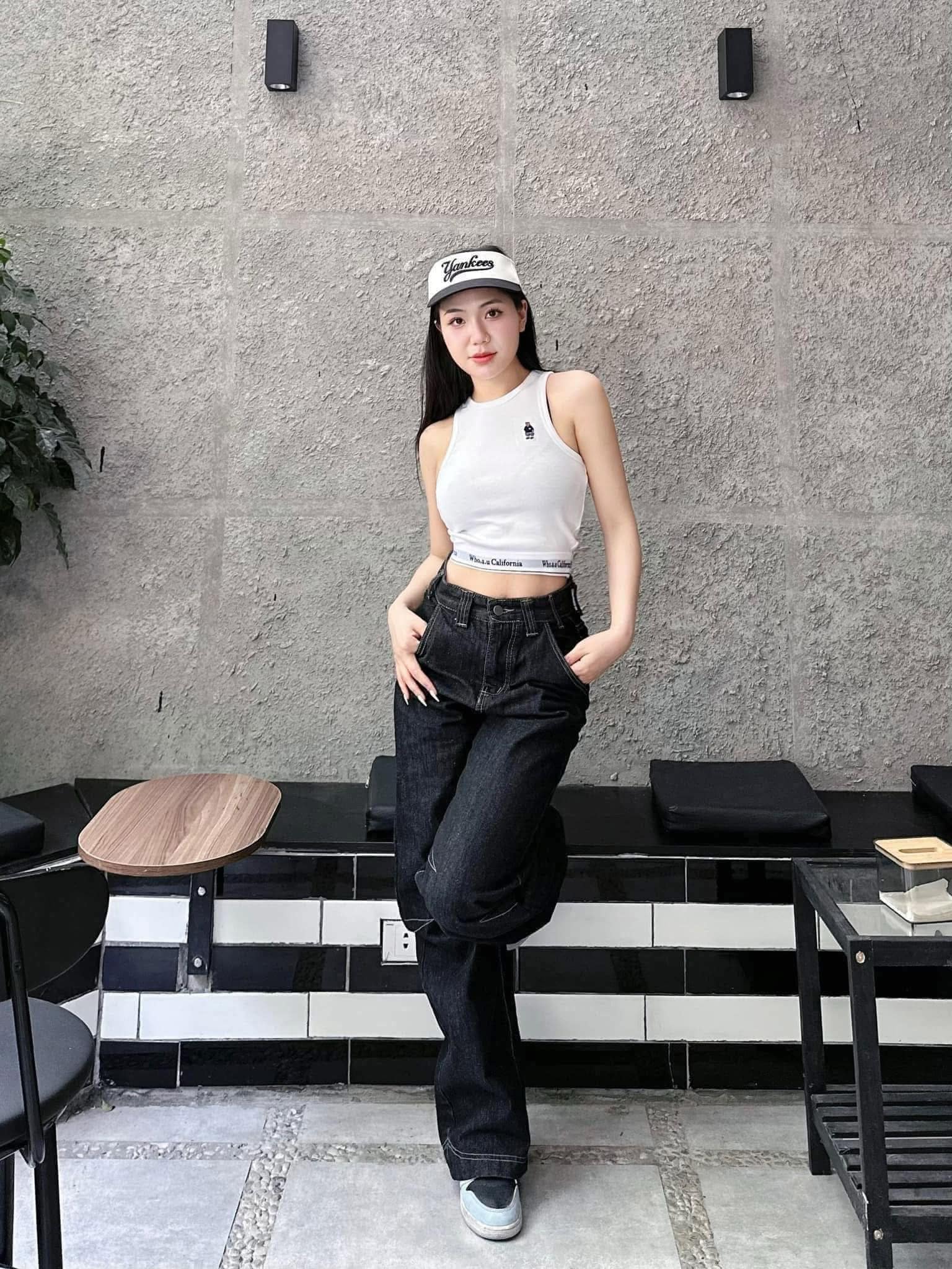 Áo WHO.A.U Steve Ribbed Sleeveless White [ WHRNE3791F-00. ]