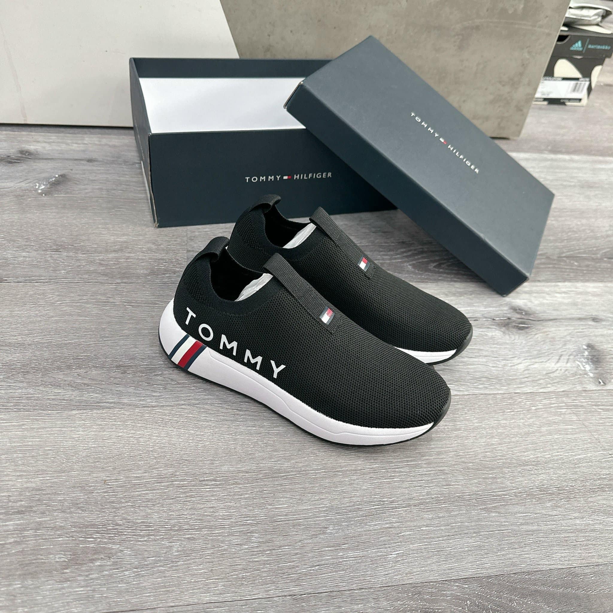 Giày Tommy Hilfiger Aliah Black