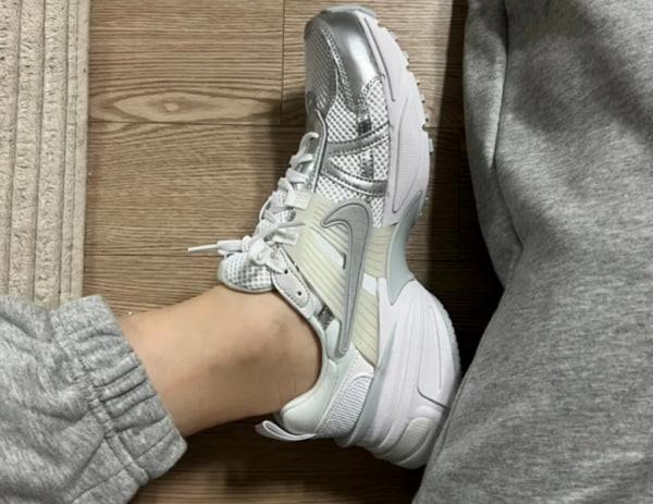 Giày Nike V2K Run Metallic Silver White [ FD0736 104 ]