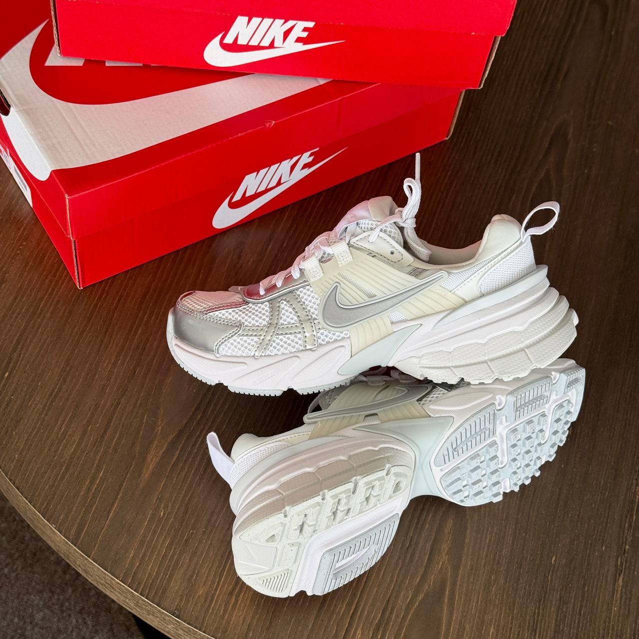 Giày Nike V2K Run Metallic Silver White [ FD0736 104 ]