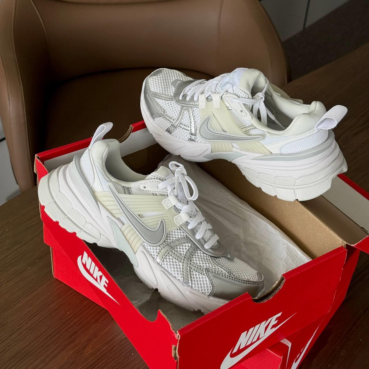 Giày Nike V2K Run Metallic Silver White [ FD0736 104 ]