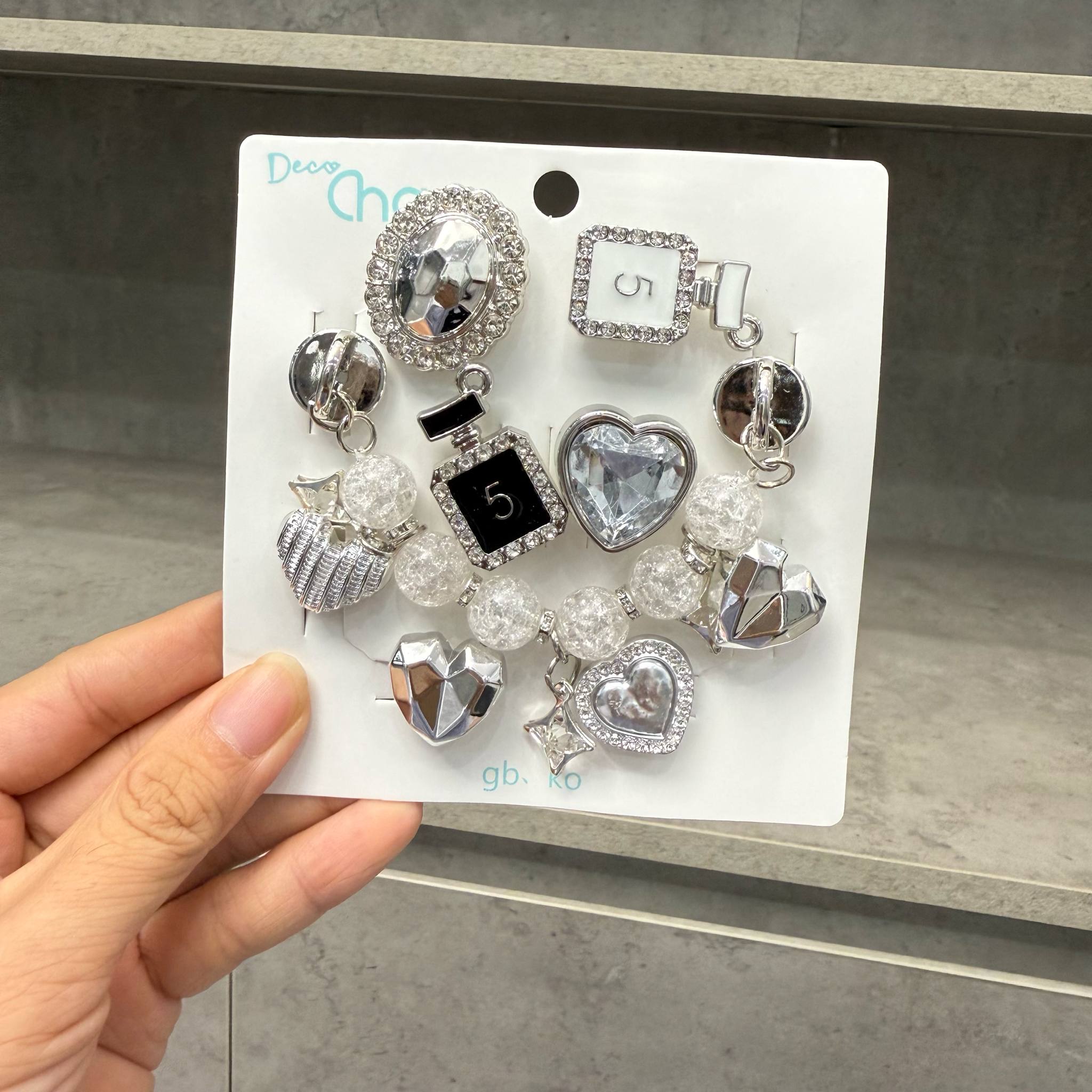 Combo 10 chiếc Jibbitz Crocs, Sticker Gắn Dép, Charm Bearbrick