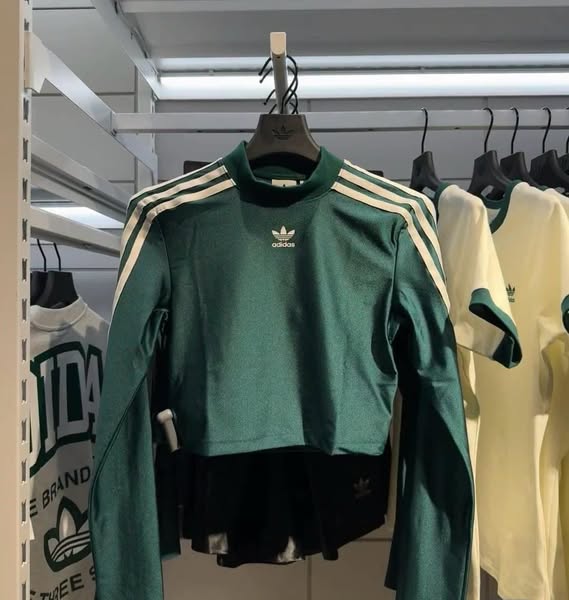 Áo Adidas 3 Stripes Cropped Long Sleeve Green [ IR8136 ]