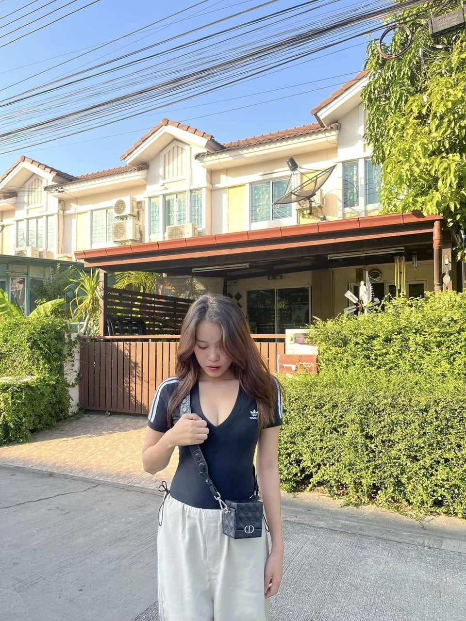 Áo Adidas 3 Stripes V-Neck Slim Black [ IU2416 ]