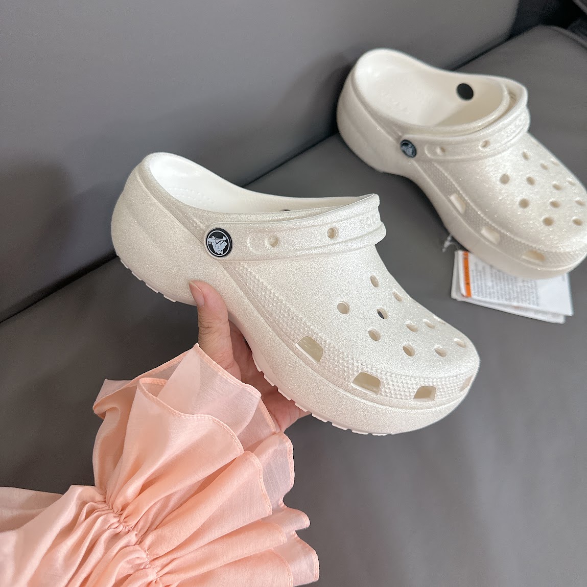 Dép Crocs Classic Platform Glitter Clog W Chalk Ivory [ 207241-0WV ]