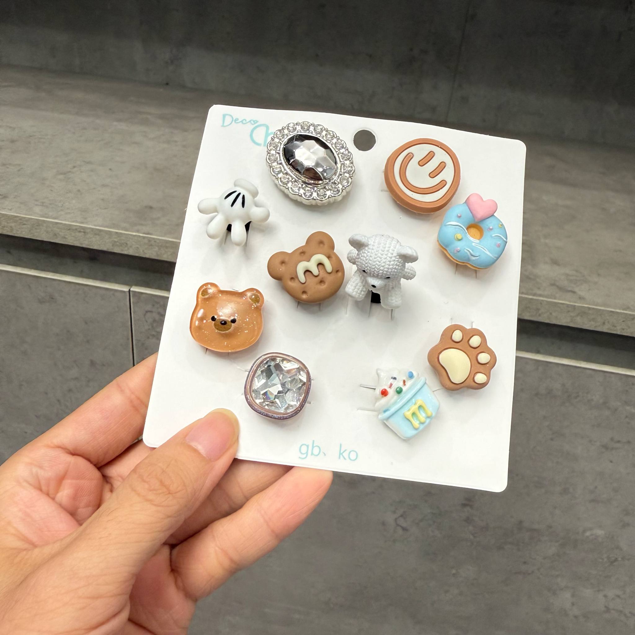 Combo 10 chiếc Jibbitz Crocs, Sticker Gắn Dép, Charm Bearbrick