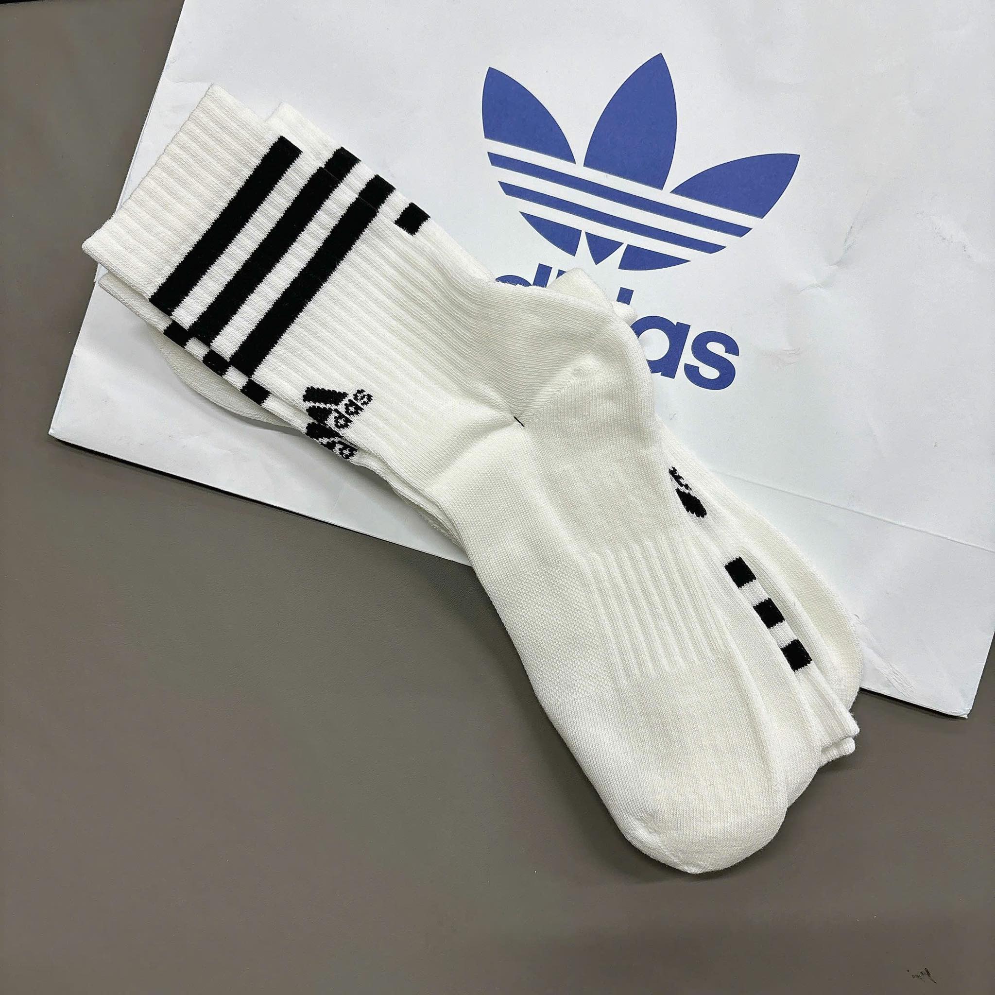 Set Tất Adidas 3-Stripes Cushioned Crew Socks 3 Pairs White [ HT3458 ]