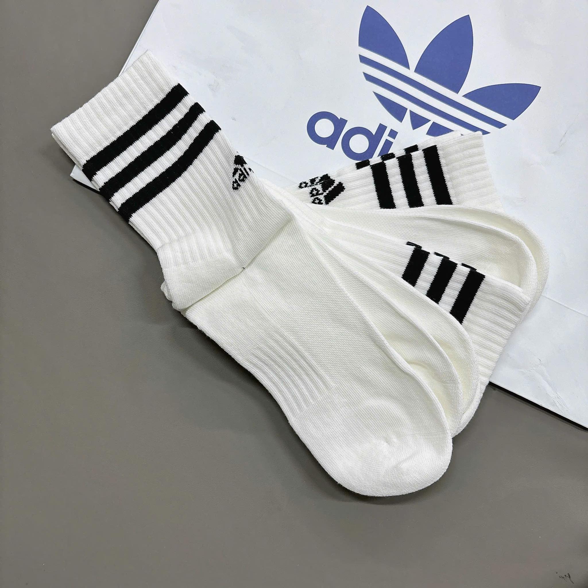 Set Tất Adidas 3-Stripes Cushioned Crew Socks 3 Pairs White [ HT3458 ]