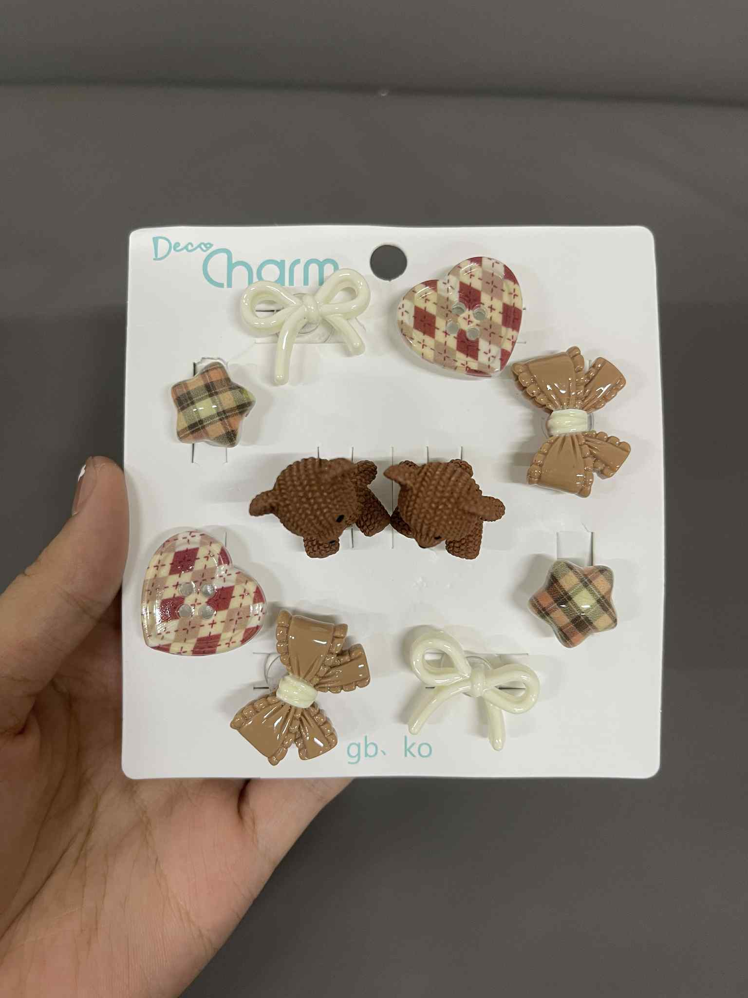 Combo 10 chiếc Jibbitz Crocs, Sticker Gắn Dép, Charm Bearbrick