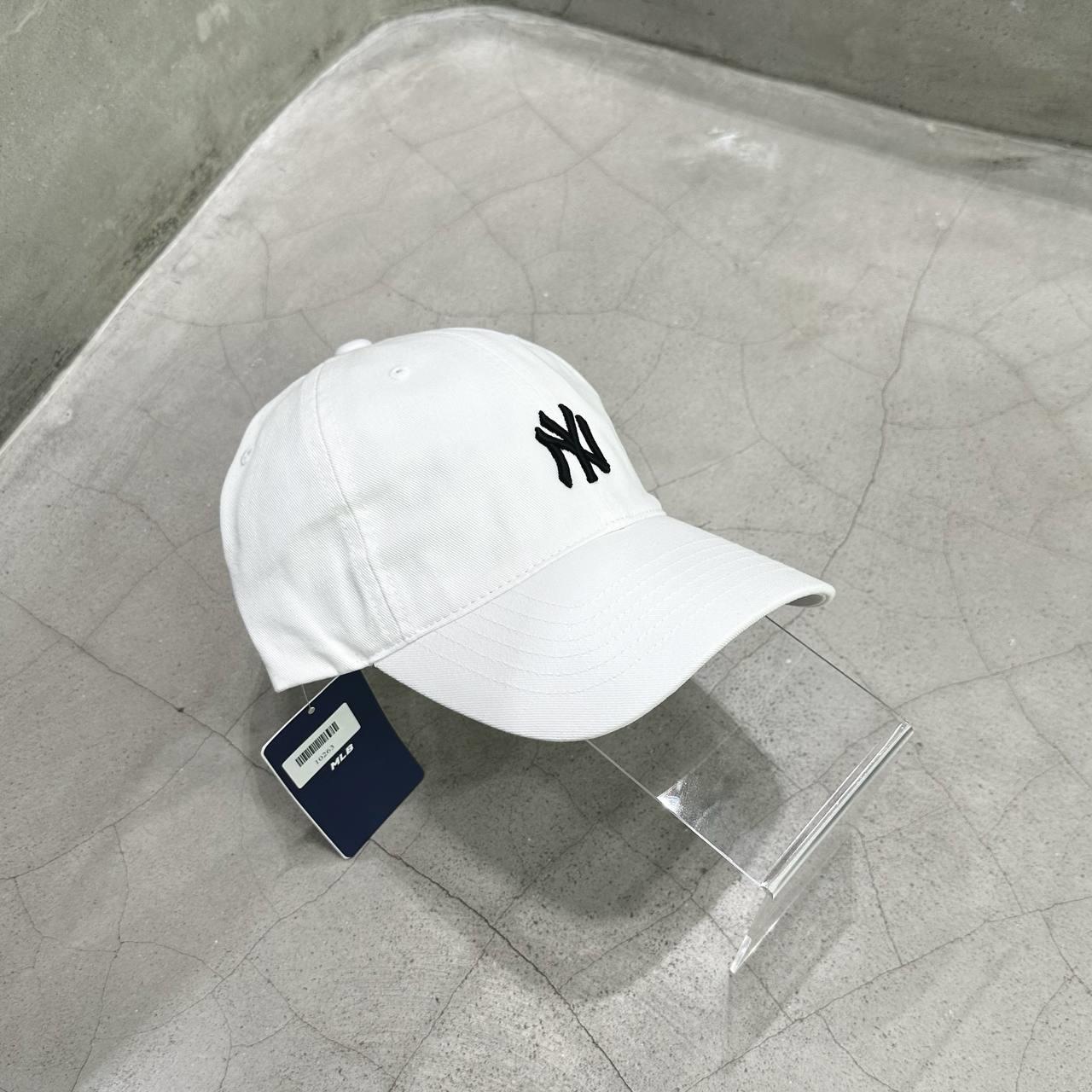 Mũ MLB Rookie Unstructured Ball Cap New York Yankees White [ 3ACP7701N-50WHS ]