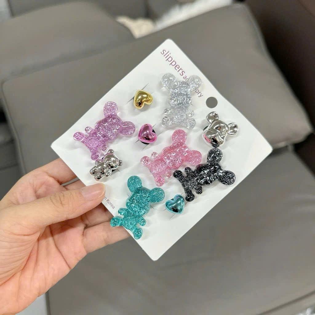 Combo 10 chiếc Jibbitz Crocs, Sticker Gắn Dép, Charm Bearbrick