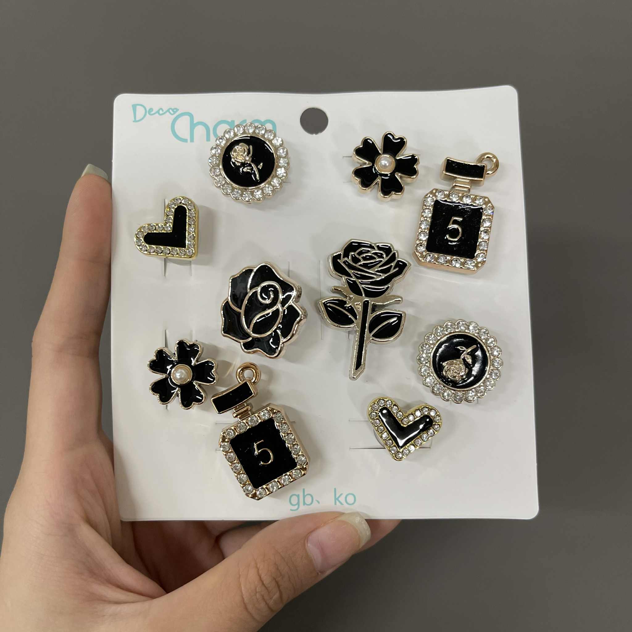 Combo 10 chiếc Jibbitz Crocs, Sticker Gắn Dép, Charm Bearbrick