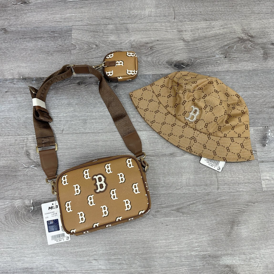 Túi MLB Big B Monogram Dia Boston Beige Brown [ 7ACRM084N 43CAS ]
