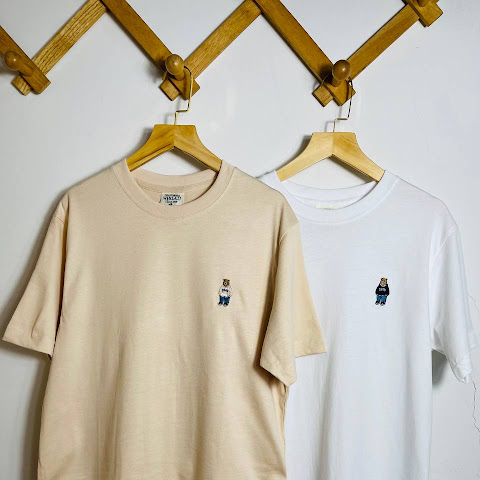 Set Áo Phông Gấu WHOAU Màu Trắng - Kem [ WHRAD2323U ]