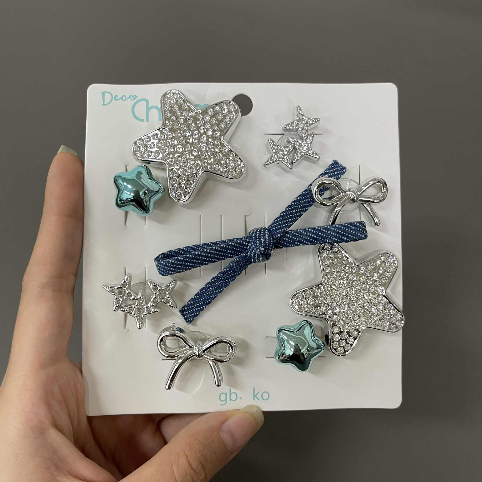 Combo 10 chiếc Jibbitz Crocs, Sticker Gắn Dép, Charm Bearbrick