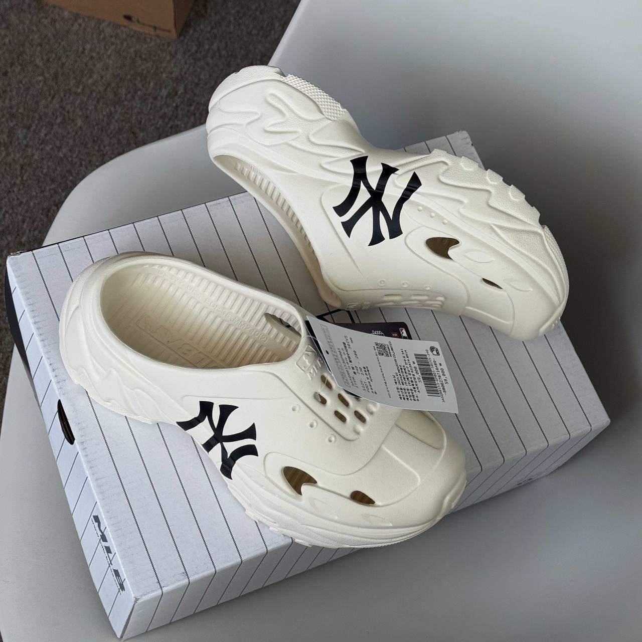 Giày MLB Big Ball Chunky Recovery Mule New York Yankees