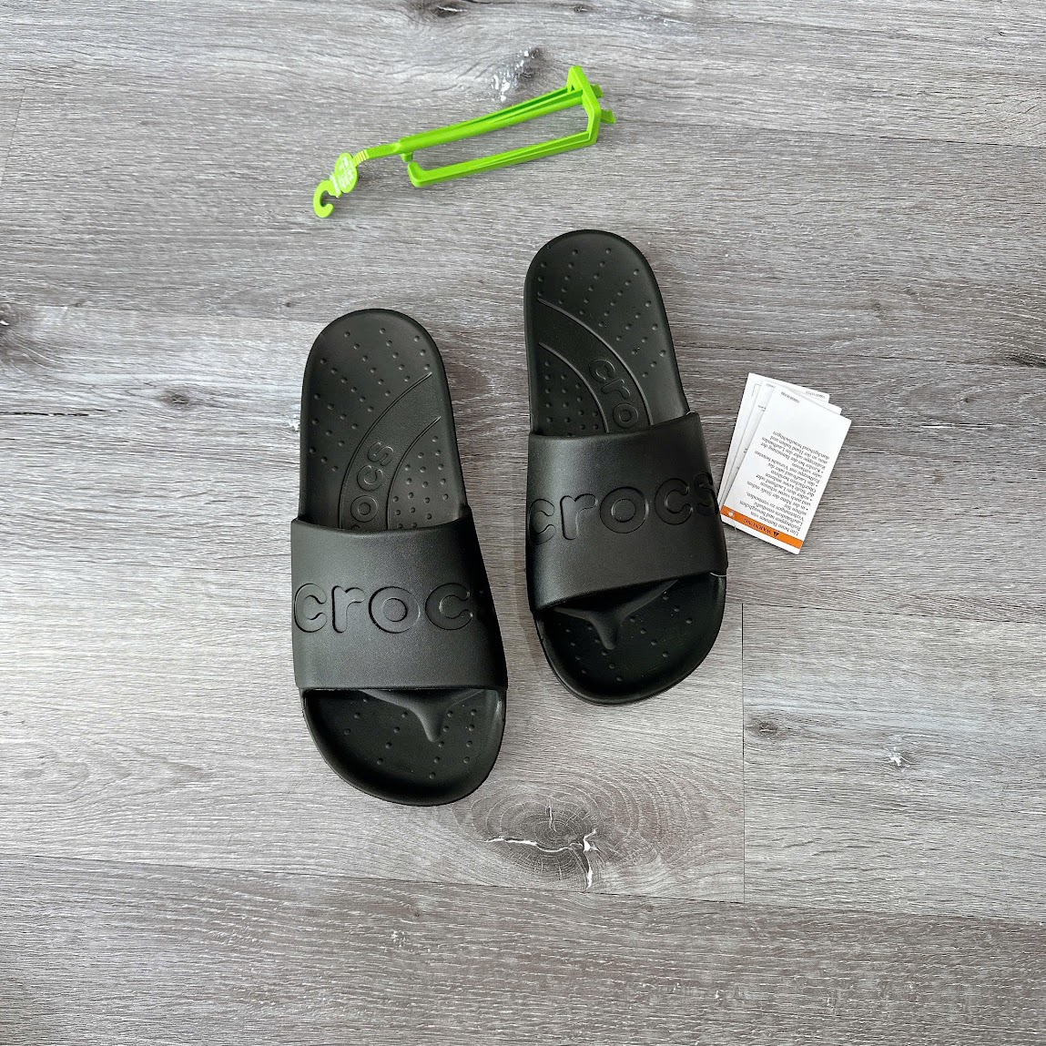 Dép quai ngang Unisex Crocs Slide Black [ 210088-001 ]
