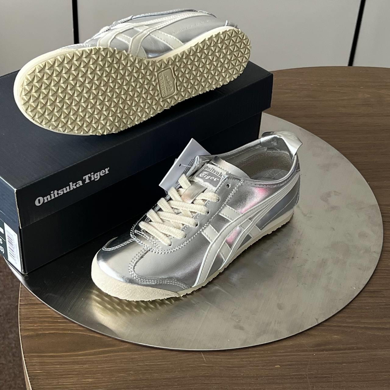 Giày Onitsuka Tiger Mexico 66 Silver Off White [ 1183B566-021 ]