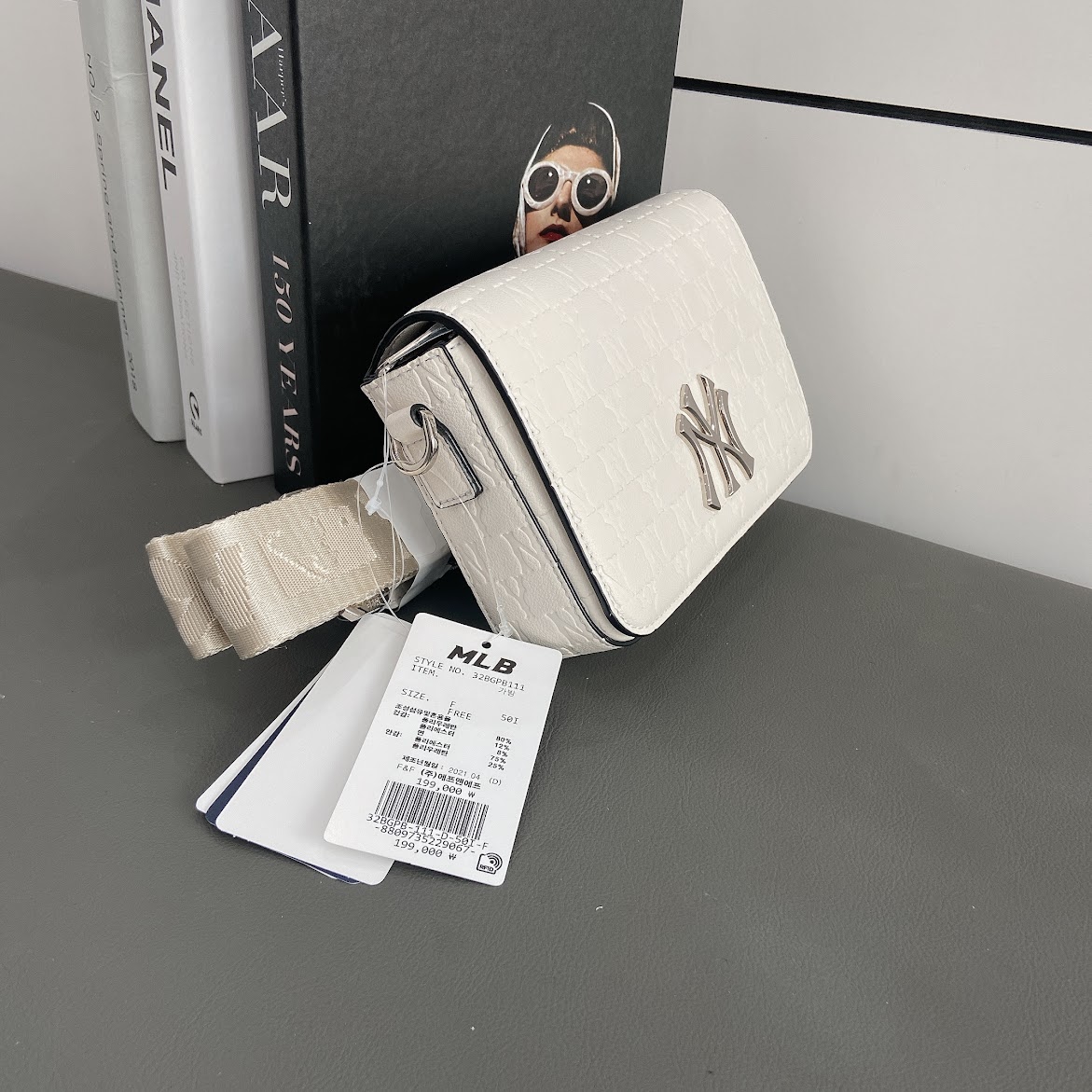 Túi MLB Monogram Hoodie NY Yankees Màu Trắng [32BGPB111-50I]