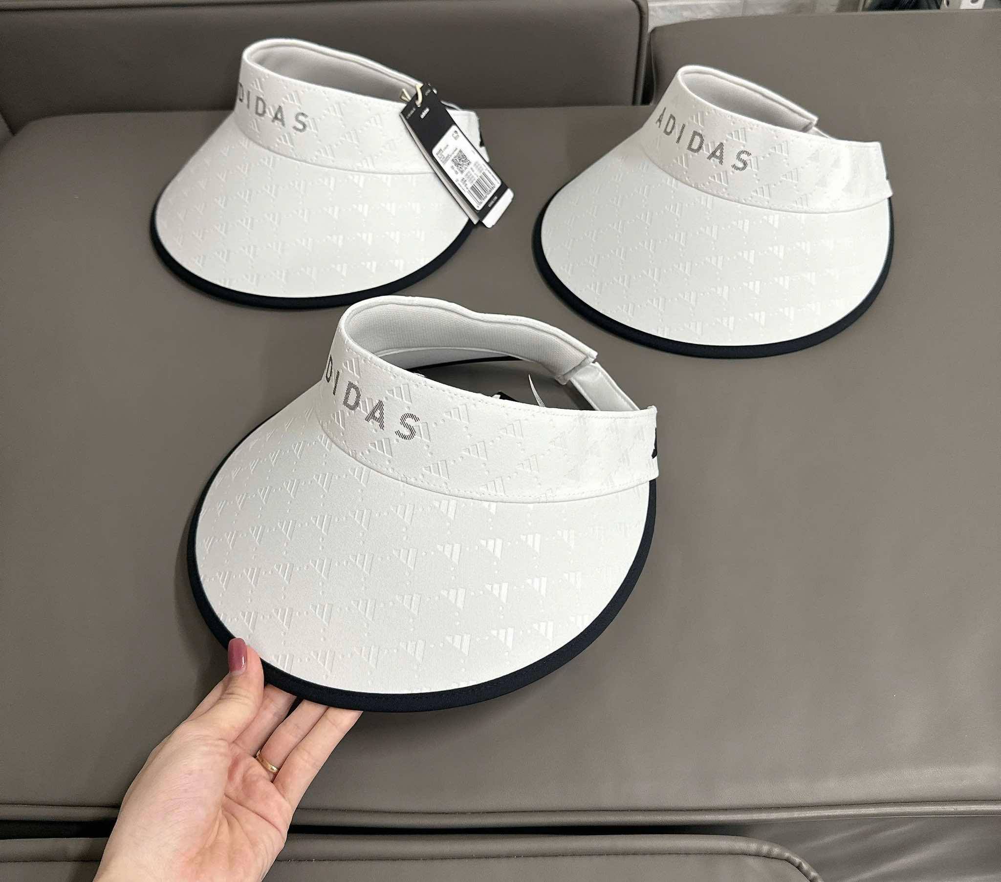 Mũ Adidas Allover Print Wide Visor White [ IS4856 ]