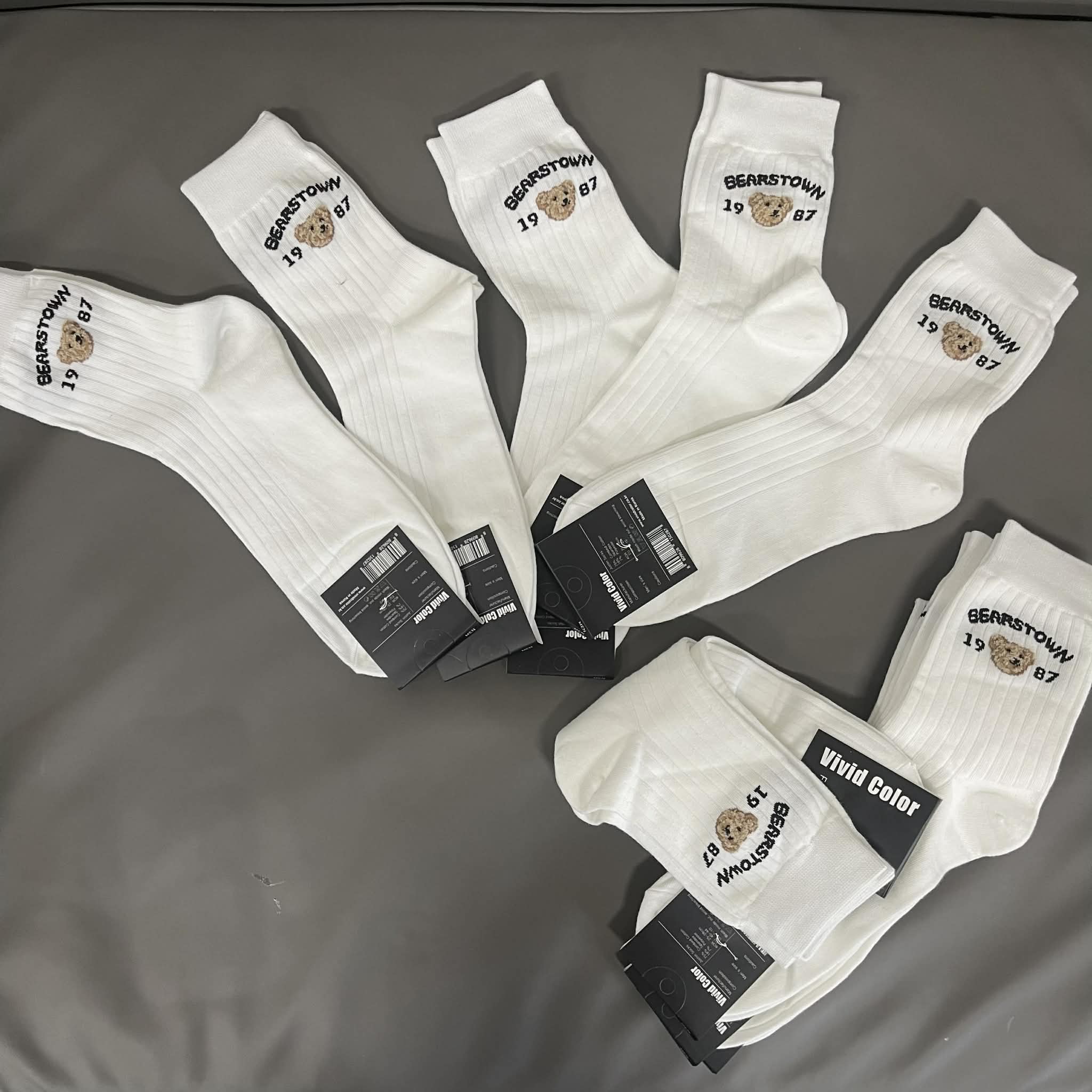 Tất Hàn Quốc Vivid Color Bear Beige