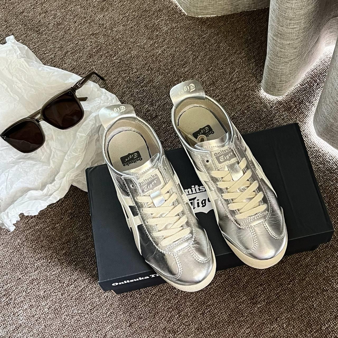 Giày Onitsuka Tiger Mexico 66 Silver Off White [ 1183B566-021 ]